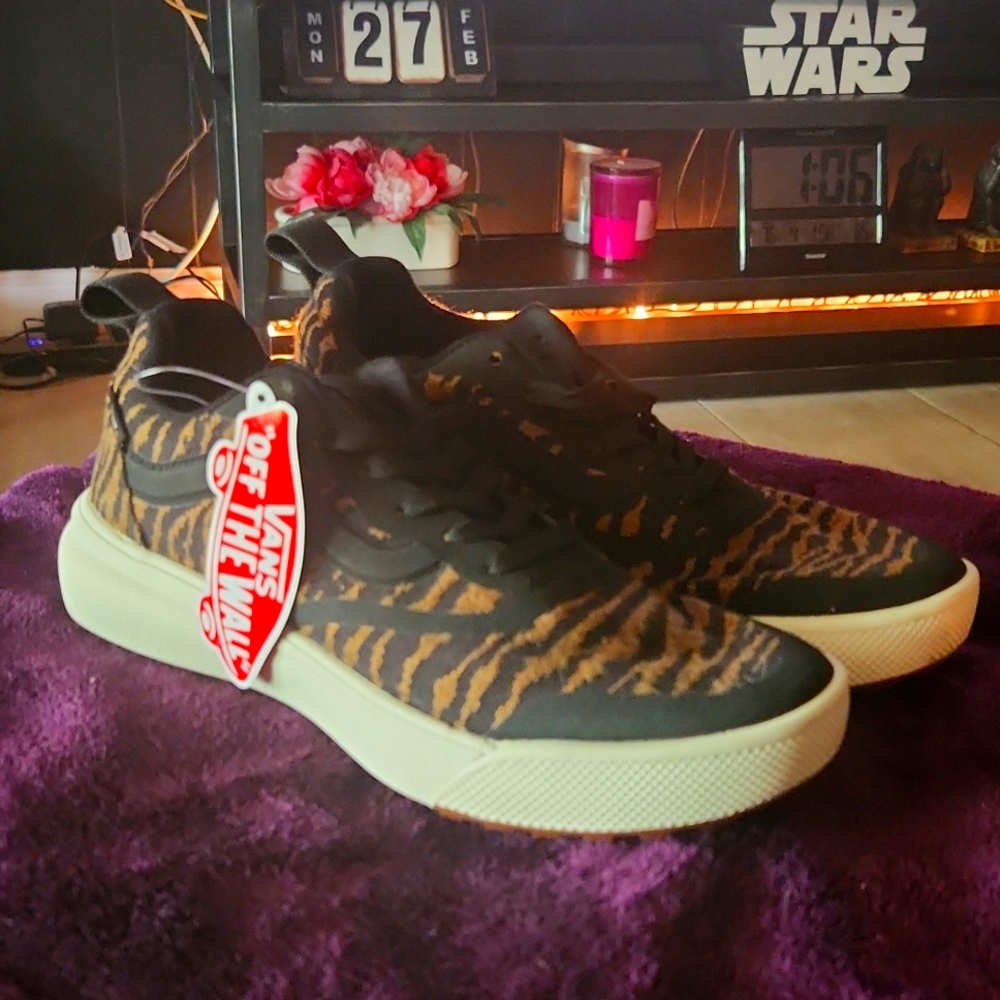 Vans UltraRange Cheetah Print sneaker NWT size 6.5 women's